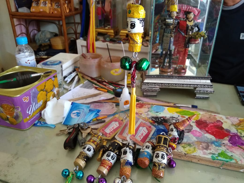 Di Tangan Faisal Walad, Koran Bekas Jadi Rupiah